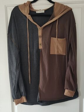 Soft + Light Two-Tone Hooded Henley Shirt - Brown & Gray